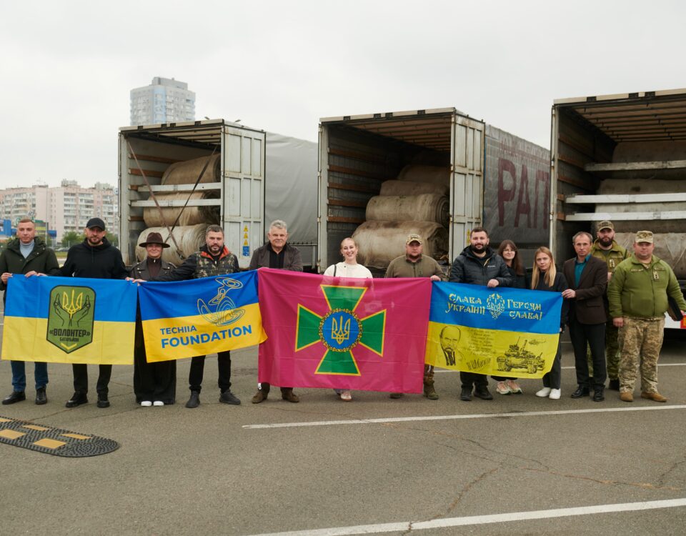 Проєкт «Павутиння»: передали 25 фур антидронових сіток для ДПСУ