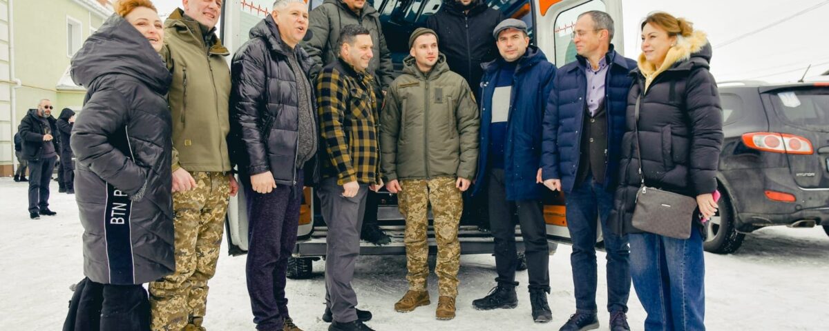 Кіноспілка та Фундація Течія передали карету швидкої 1020 ЗРАП